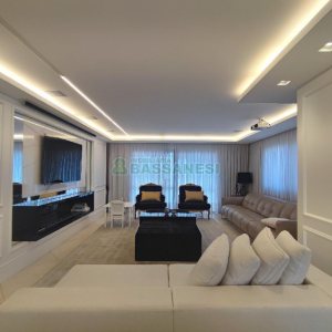 Apto Mobiliado com 304m², 3 dormitórios, 5 vagas, no bairro São Pelegrino em Caxias do Sul para Alugar