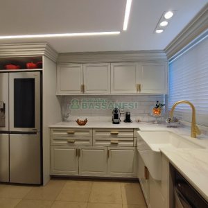 Apto Mobiliado com 304m², 3 dormitórios, 5 vagas, no bairro São Pelegrino em Caxias do Sul para Alugar