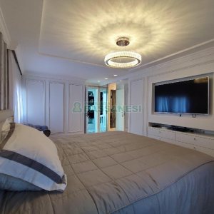 Apto Mobiliado com 304m², 3 dormitórios, 5 vagas, no bairro São Pelegrino em Caxias do Sul para Alugar