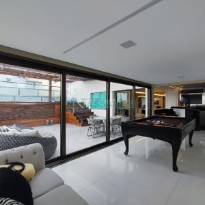 Apto Mobiliado com 304m², 3 dormitórios, 5 vagas, no bairro São Pelegrino em Caxias do Sul para Alugar