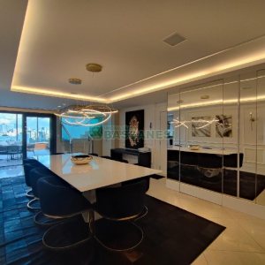 Apto Mobiliado com 304m², 3 dormitórios, 5 vagas, no bairro São Pelegrino em Caxias do Sul para Alugar