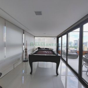 Apto Mobiliado com 304m², 3 dormitórios, 5 vagas, no bairro São Pelegrino em Caxias do Sul para Alugar