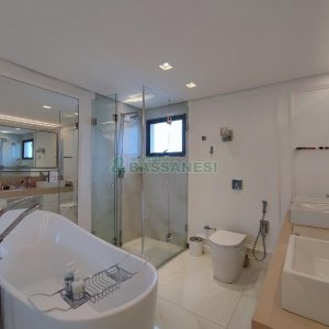 Apto Mobiliado com 304m², 3 dormitórios, 5 vagas, no bairro São Pelegrino em Caxias do Sul para Alugar