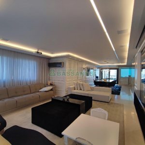 Apto Mobiliado com 304m², 3 dormitórios, 5 vagas, no bairro São Pelegrino em Caxias do Sul para Alugar