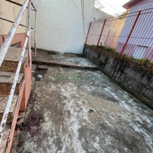 Casa com 180m², 3 dormitórios, 2 vagas, no bairro Rio Branco em Caxias do Sul para Comprar