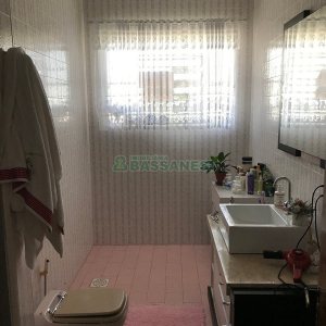 Casa com 187m², 5 dormitórios, 2 vagas, no bairro Pio X em Caxias do Sul para Comprar