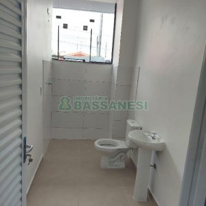 Pavilhão com 319m², no bairro Charqueadas em Caxias do Sul para Comprar