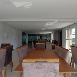 Apto Mobiliado com 55m², 2 dormitórios, 1 vaga, no bairro Panazzolo em Caxias do Sul para Alugar