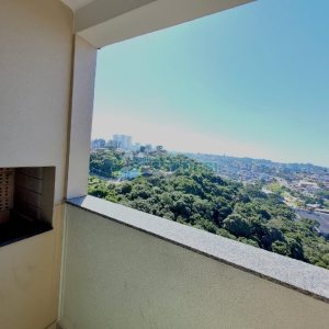 Apto Mobiliado com 55m², 2 dormitórios, 1 vaga, no bairro Panazzolo em Caxias do Sul para Alugar