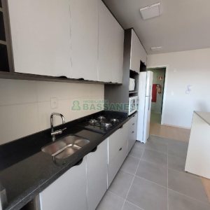 Apto Mobiliado com 55m², 2 dormitórios, 1 vaga, no bairro Panazzolo em Caxias do Sul para Alugar