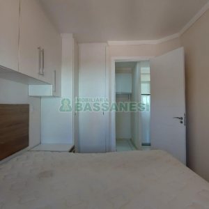 Apto Mobiliado com 36m², 1 dormitório, 1 vaga, no bairro São Pelegrino em Caxias do Sul para Alugar