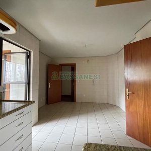 Apartamento com 260m², 2 dormitórios, 2 vagas, no bairro Centro em Caxias do Sul para Comprar