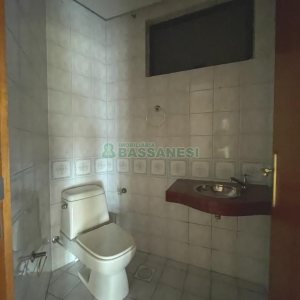 Apartamento com 260m², 2 dormitórios, 2 vagas, no bairro Centro em Caxias do Sul para Comprar