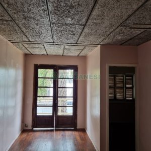 Casa com 180m², 5 dormitórios, no bairro Santa Catarina em Caxias do Sul para Comprar