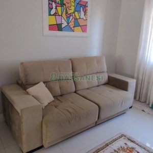 Sobrado com 84m², 2 dormitórios, 1 vaga, no bairro Charqueadas em Caxias do Sul para Comprar