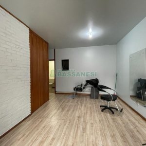 Sala com 44m², no bairro Centro em Caxias do Sul para Comprar