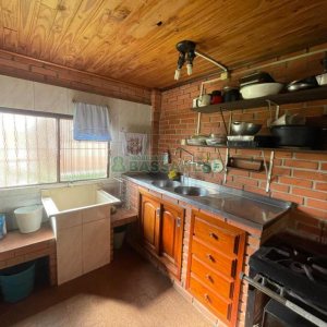 Chácara com 150m², 2 dormitórios, 1 vaga, no bairro Vila Seca em Caxias do Sul para Comprar