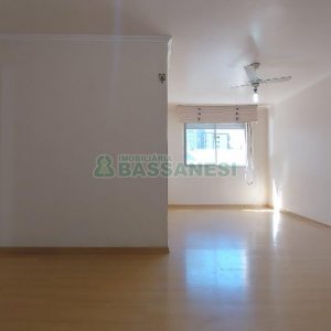 Apartamento com 72m², 2 dormitórios, 1 vaga, no bairro Centro em Caxias do Sul para Alugar