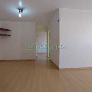 Apartamento com 72m², 2 dormitórios, 1 vaga, no bairro Centro em Caxias do Sul para Alugar