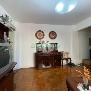 Apto Mobiliado com 90m², 2 dormitórios, no bairro Centro em Caxias do Sul para Alugar