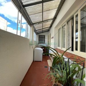 Apto Mobiliado com 90m², 2 dormitórios, no bairro Centro em Caxias do Sul para Alugar