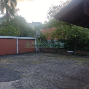 Casa com 182m², 3 dormitórios, no bairro Pio X em Caxias do Sul para Comprar