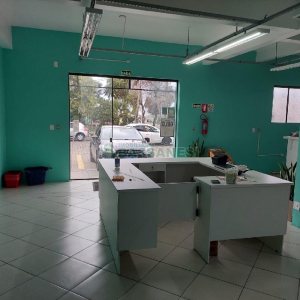 Loja com 211m², no bairro Kayser em Caxias do Sul para Alugar