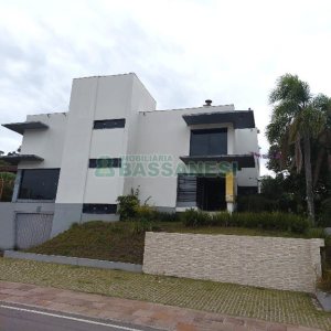 Predio com 580m², 4 vagas, no bairro Planalto em Caxias do Sul para Alugar ou Comprar