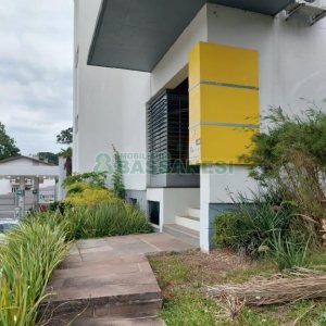 Predio com 580m², 4 vagas, no bairro Planalto em Caxias do Sul para Alugar ou Comprar