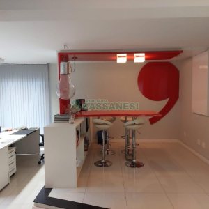 Predio com 580m², 4 vagas, no bairro Planalto em Caxias do Sul para Alugar ou Comprar