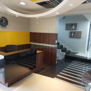 Predio com 580m², 4 vagas, no bairro Planalto em Caxias do Sul para Alugar ou Comprar