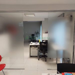 Predio com 580m², 4 vagas, no bairro Planalto em Caxias do Sul para Alugar ou Comprar