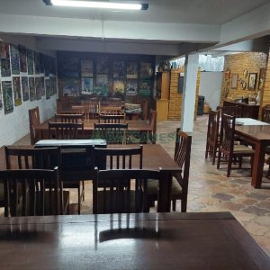 Predio com 580m², 4 vagas, no bairro Planalto em Caxias do Sul para Alugar ou Comprar