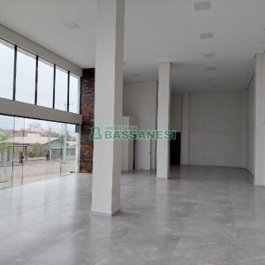 Predio com 360m², no bairro Kayser em Caxias do Sul para Comprar