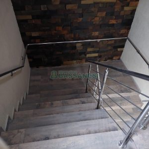 Predio com 360m², no bairro Kayser em Caxias do Sul para Comprar