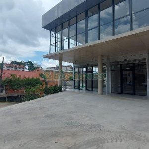 Loja com 267m², no bairro Sagrada Família em Caxias do Sul para Alugar