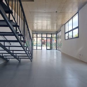 Loja com 267m², no bairro Sagrada Família em Caxias do Sul para Alugar