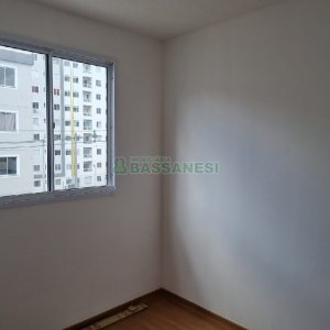 Apartamento com 38m², 2 dormitórios, no bairro Panazzolo em Caxias do Sul para Comprar