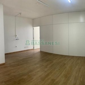 Sala com 47m², no bairro Centro em Caxias do Sul para Alugar