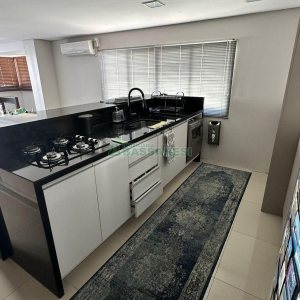 Apto Mobiliado com 141m², 3 dormitórios, 2 vagas, no bairro Panazzolo em Caxias do Sul para Comprar