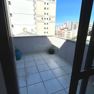 Apto Mobiliado com 141m², 3 dormitórios, 2 vagas, no bairro Panazzolo em Caxias do Sul para Comprar