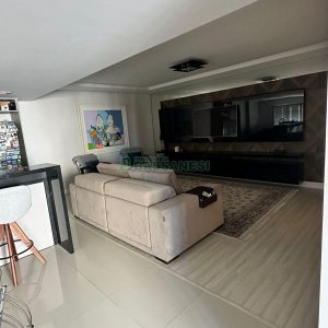 Apto Mobiliado com 141m², 3 dormitórios, 2 vagas, no bairro Panazzolo em Caxias do Sul para Comprar