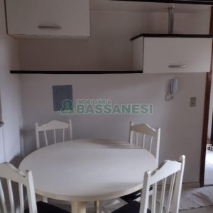 Sobrado Mobiliado com 113m², 3 dormitórios, 1 vaga, no bairro Cidade Nova em Caxias do Sul para Comprar