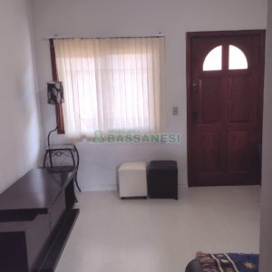 Sobrado Mobiliado com 113m², 3 dormitórios, 1 vaga, no bairro Cidade Nova em Caxias do Sul para Comprar