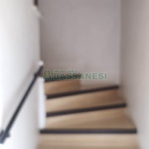 Sobrado Mobiliado com 113m², 3 dormitórios, 1 vaga, no bairro Cidade Nova em Caxias do Sul para Comprar