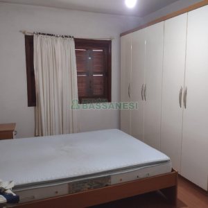Sobrado Mobiliado com 113m², 3 dormitórios, 1 vaga, no bairro Cidade Nova em Caxias do Sul para Comprar