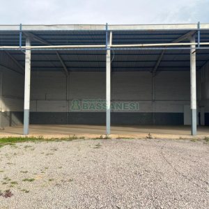 Pavilhão com 360m², no bairro Forqueta em Caxias do Sul para Alugar