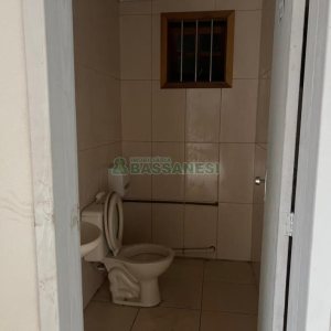 Pavilhão com 360m², no bairro Forqueta em Caxias do Sul para Alugar