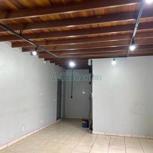 Pavilhão com 360m², no bairro Forqueta em Caxias do Sul para Alugar