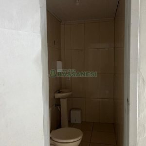 Pavilhão com 360m², no bairro Forqueta em Caxias do Sul para Alugar